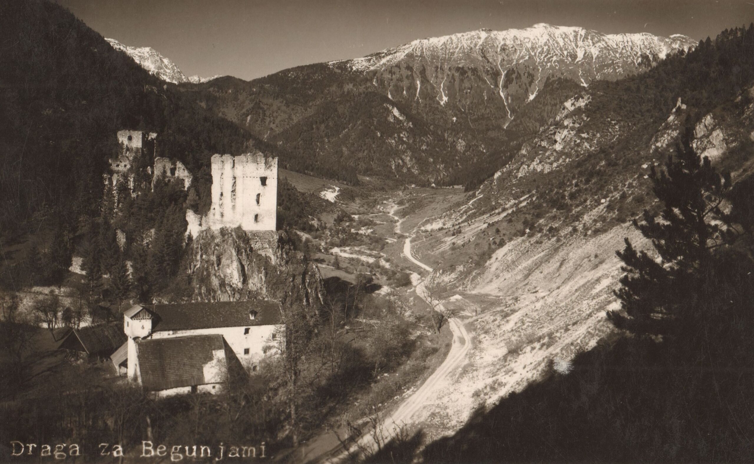 Grad Kamen, Draga in Begunjščica_razglednica poslana leta 1938_fototeka Gorenjskega muzeja
