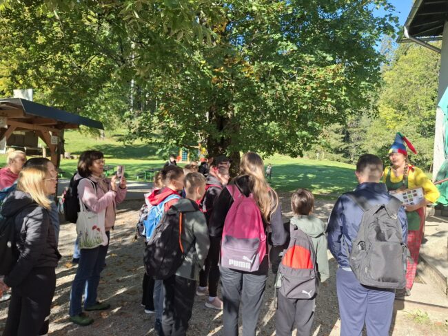 Naravoslovni dan v družbi škratulje Brine, projekt Doživi Jesenice, RAGOR
