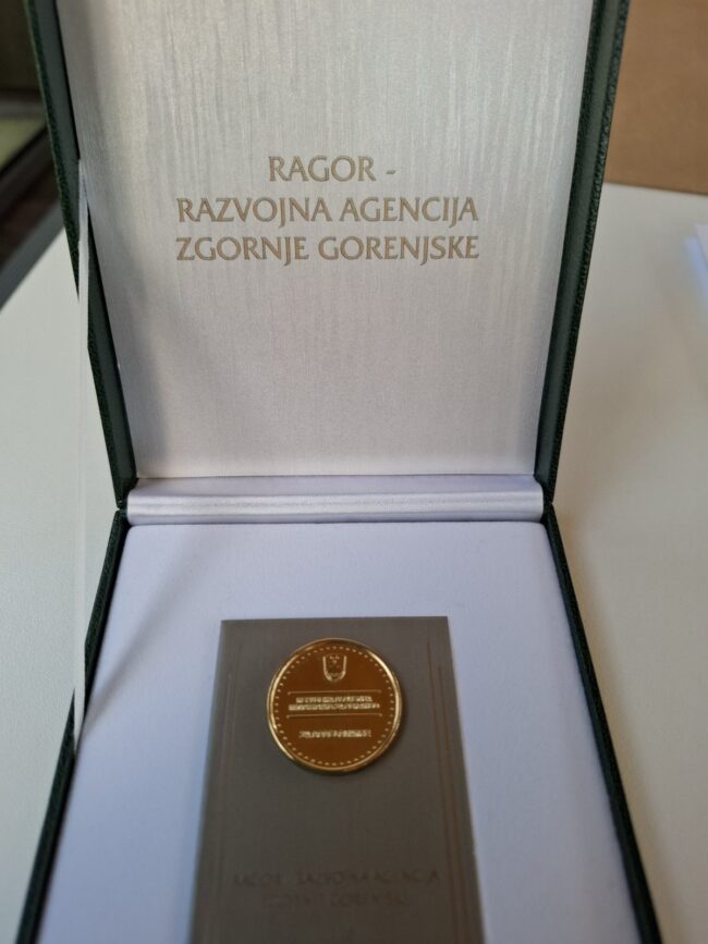 Plaketa za sodeljevanje Ministrstva za obrambo